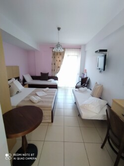 internal of quadruple room